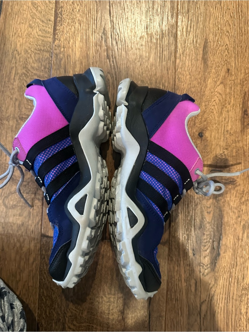 Adidas - Picture 3 of 14
